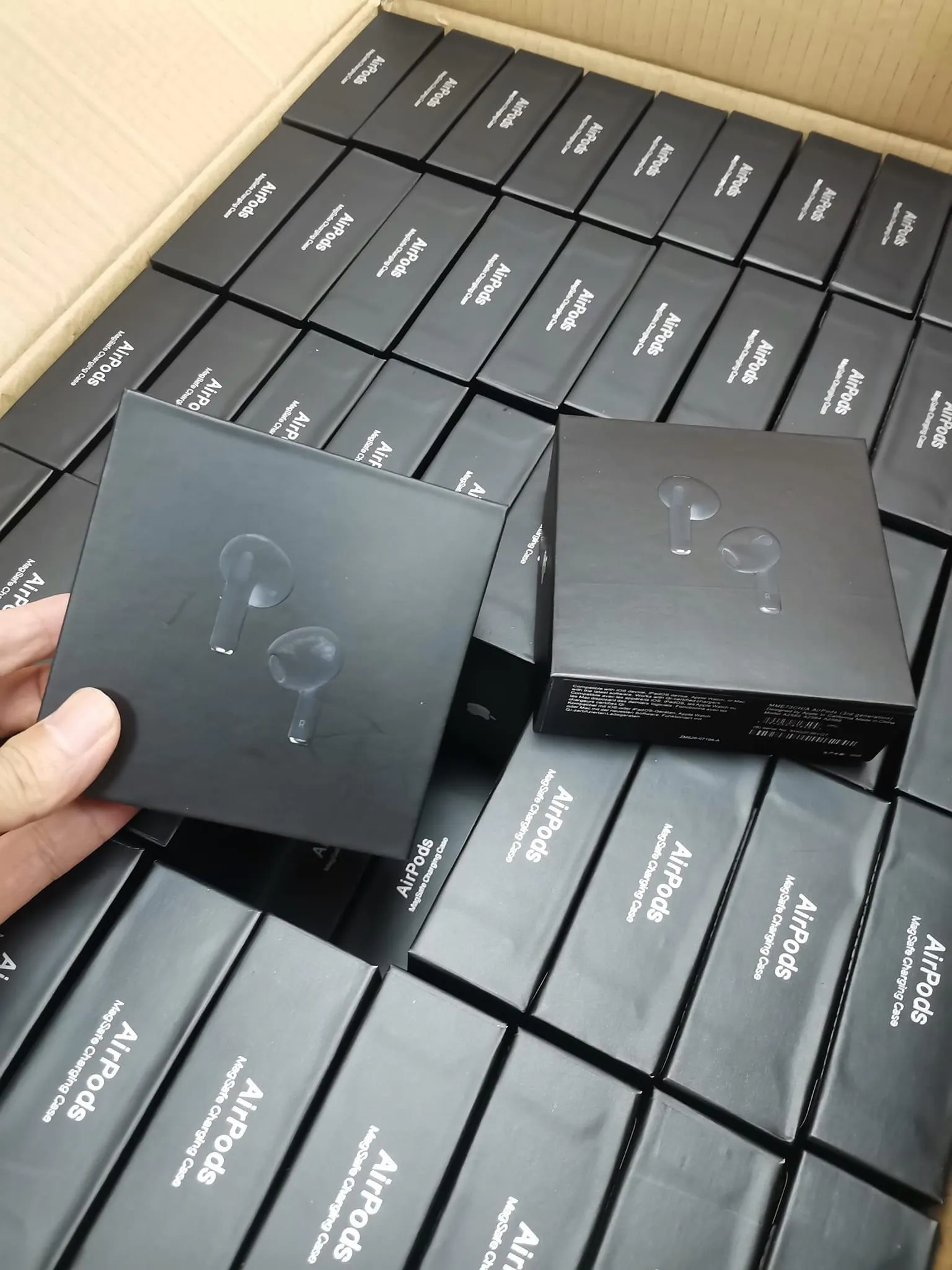 Black airpods3 Black airpods3